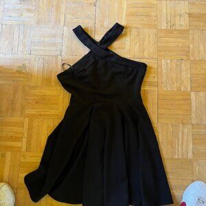 short sleeveless Lulus black dress